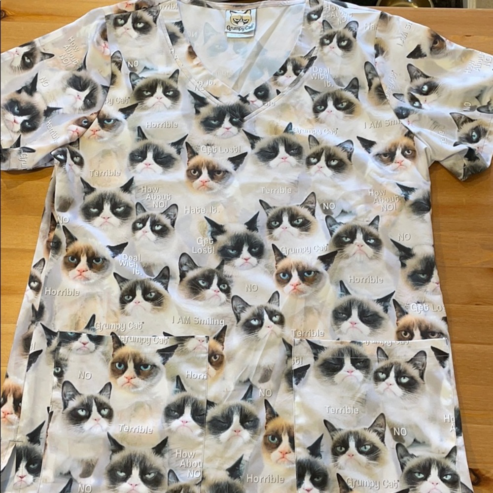 Grumpy cat scrub top